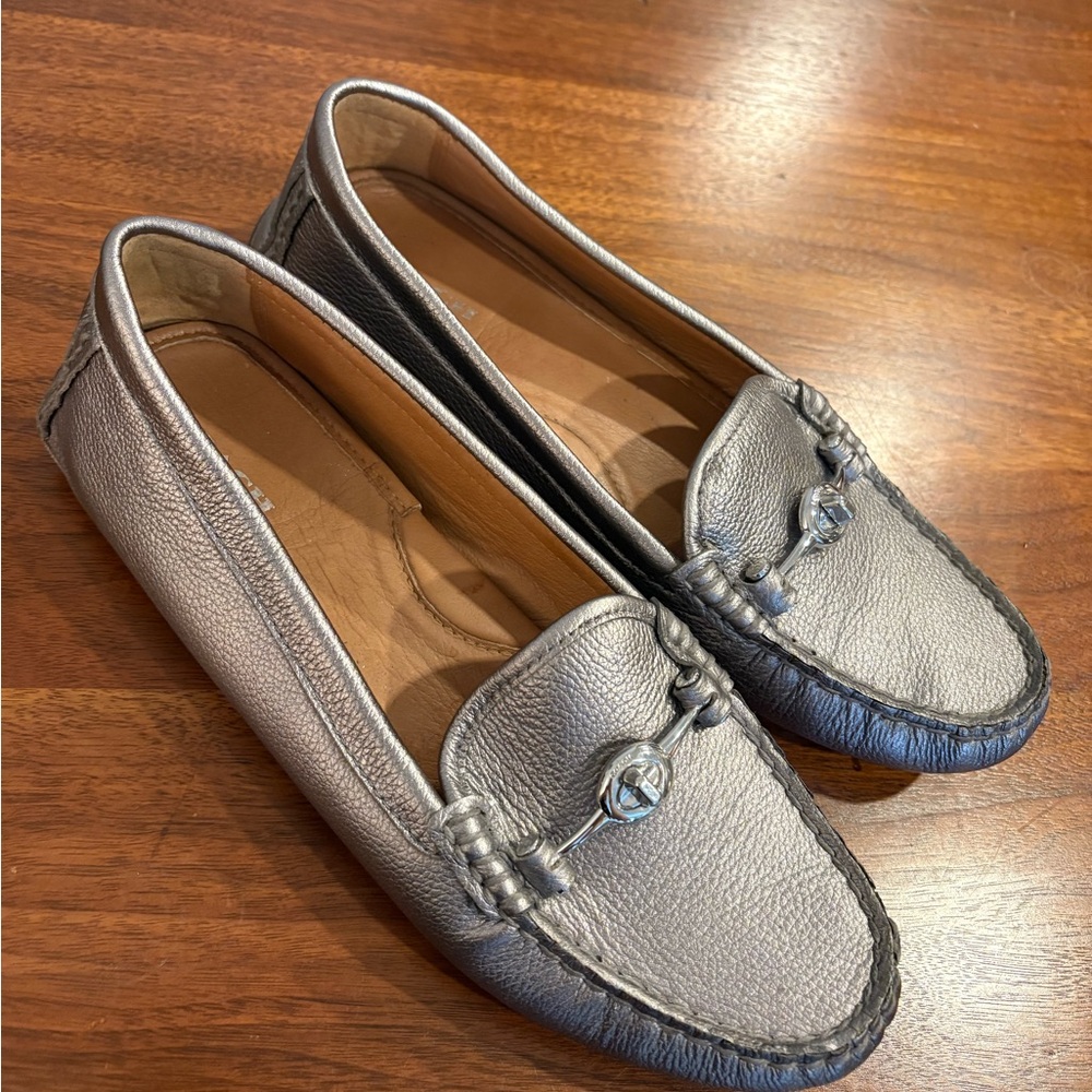 COACH brand ARLENE driving moccasins in silver metallic size 10
